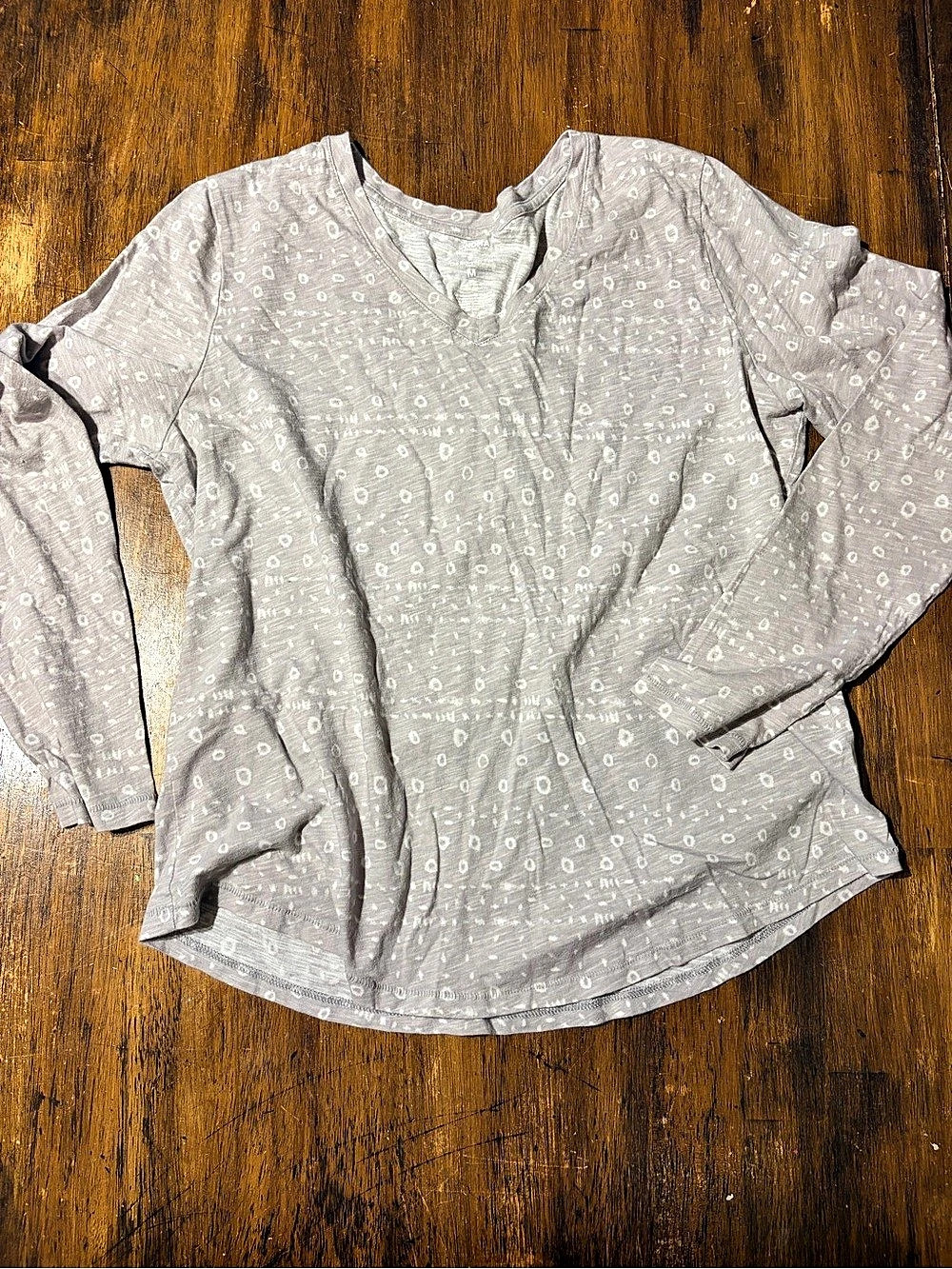 SONOMA The Everyday Tee Abstract Long Sleeve Tee in Gray & White Size Medium